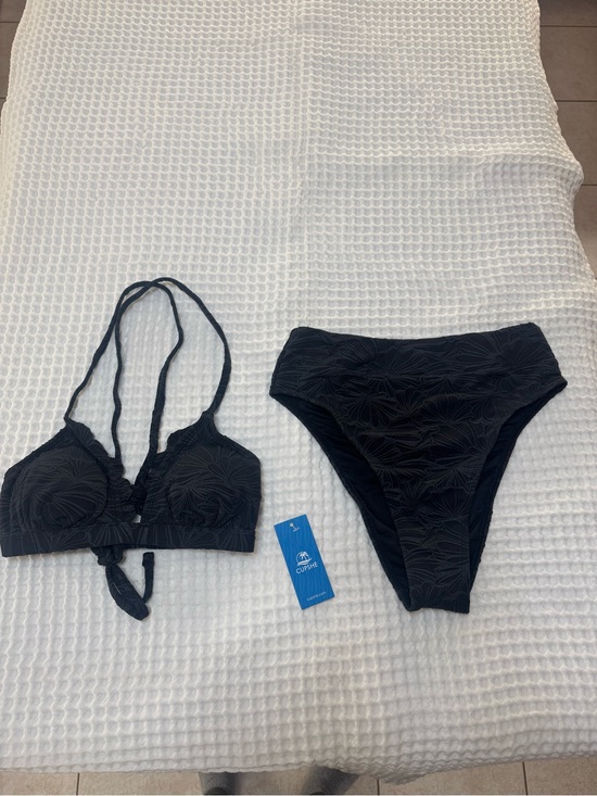 Cupshe Other - NWT Cupshe Black Textured Floral Bralette High-Rise Bikini-Size Small. Chic.